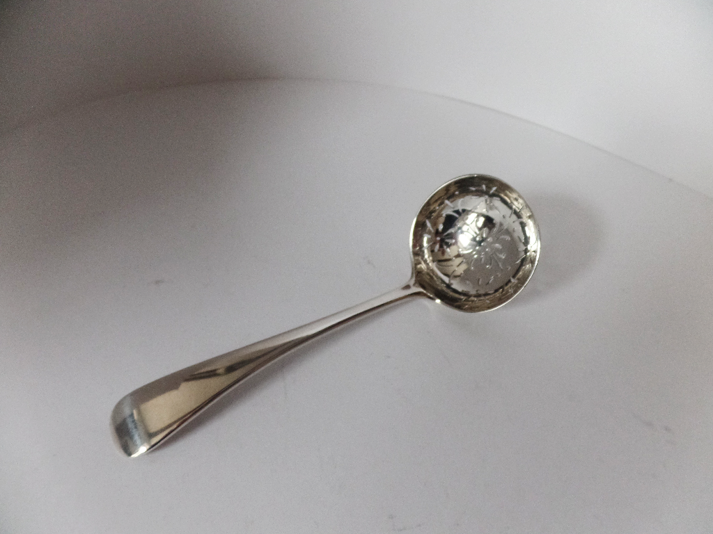 Antiques - Altes englisches Silber